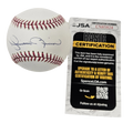 Pelota firmada por Mariano Rivera